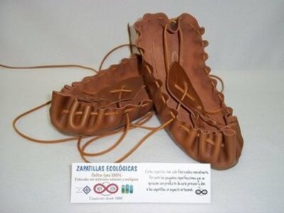 coriza de piel Tradicional modelo 1 artesanal  elaborada a mano  suela cosida tallas de la 20 a la 46