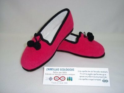 zapatilla borlas modelo 21 Fieltro, lana 100% naturales. color fusia liso Tallasde la 33 a la 42