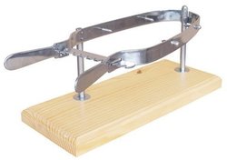 SOPORTE JAMONERO INOX. 460X190 MM.