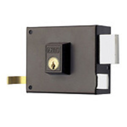 03012085 Cerradura Azbe 125-a/hp/ 8/ Izquierda