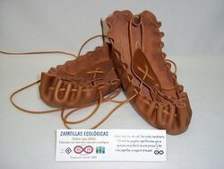 coriza de piel Tradicional modelo 1 artesanal  elaborada a mano  suela cosida tallas de la 20 a la 46